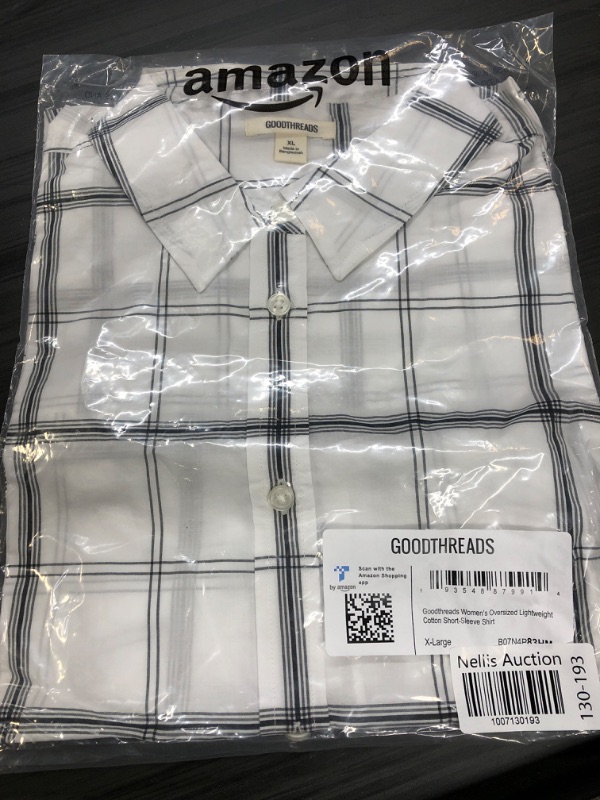 Photo 2 of Amazon Brand - Goodthreads Women's Oversized Lightweight Cotton Short-Sleeve Shirt X-Large White, Windowpane