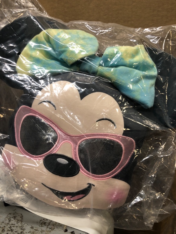 Photo 2 of Disney Street Beach 13.5-Inch Character Head Plush Minnie Mouse, Officially Licensed Kids Toys for Ages 2 Up, Gifts and Presents, Amazon Exclusive