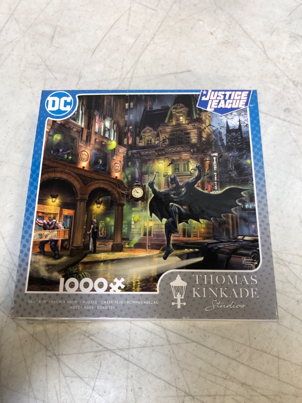 Photo 2 of Ceaco - Thomas Kinkade - DC Comics - Batman Gotham City - 1000 Piece Jigsaw Puzzle
FACTORY SEALED