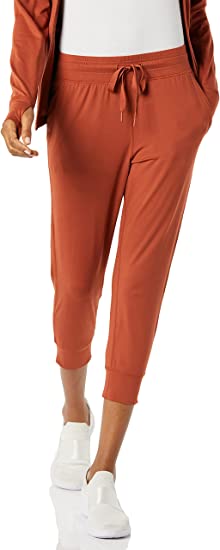 Photo 1 of Amazon Essentials Women's Brushed Tech Stretch Crop Jogger Pant 2XL
