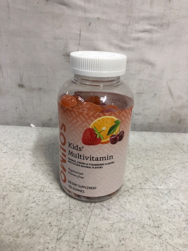 Photo 1 of Amazon Brand - Solimo Kids' Multivitamin, 190 Gummies 190 Count (Pack of 1)