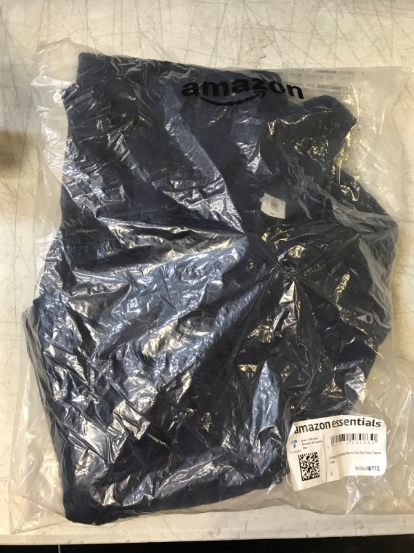 Photo 1 of Amazon Essentials Men's Full-Zip Polar Fleece Vest (Available in Big & Tall) Polyester Navy 
Size: Small