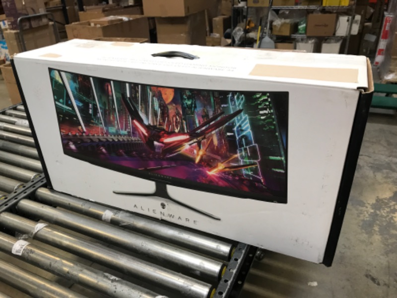Photo 2 of Alienware 34 Inch Curved PC Gaming Monitor, 3440 x 1440p Resolution, Quantum Dot OLED 175Hz, 1800R Curvature, True 1ms GTG, 1,000,000:1 Contrast Ratio, 1.07 Billion Colors, AW3423DW - Lunar Light 34.18 Inches AW3423DW