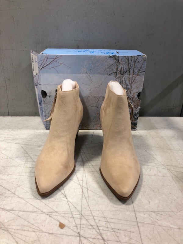 Photo 3 of Women's Beige suede booty with chunky heel size 8.5 