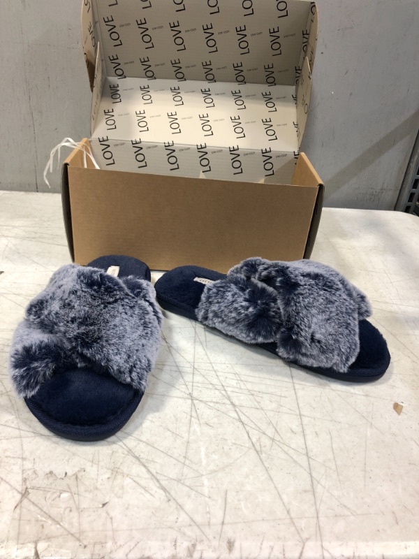 Photo 4 of Cozy Bliss Women's Faux Fur Slippers Cross Band Open Toe Breathable Fuzzy Fluffy House Slippers Memory Foam Anti-Skid Sole Indoor Outdoor Slippers 7-8 Navy Marl (FACTORY SEALED OPENED FOR PHOTOS)
