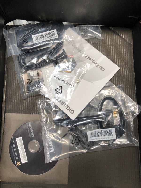 Photo 1 of **DAMAGED** 
GIGABYTE X570 AORUS Elite Wi-Fi (AMD Ryzen 3000/X570/ATX/PCIe4.0/DDR4/Intel Dual Band 802.11AC  Thermal Guard/Gaming Motherboard) 