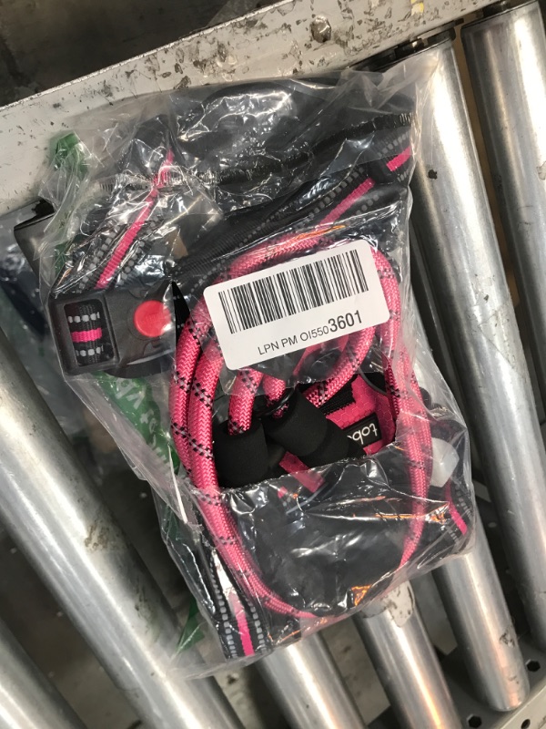 Photo 1 of tobeDRI No Pull Dog Harness Adjustable Reflective Oxford Easy Control Medium Large Dog Harness with A Free Heavy Duty 5ft Dog Leash (M (Neck: 14.5"-20.5", Chest: 22"-28"), Pink Harness+Leash) Medium Pink Harness+Leash