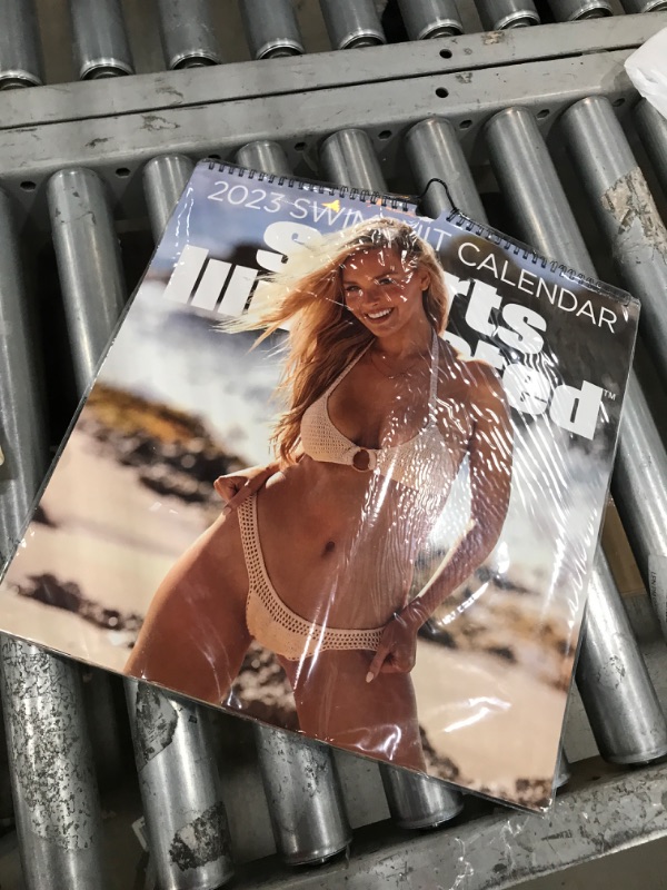Photo 2 of ** BENT ** 2023 Sports Illustrated Swimsuit Deluxe Wall Calendar