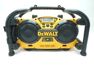 Photo 1 of Dewalt DC011 Heavy Duty Work Site AM/FM Radio 7.2-18V Radio Worksite Charger