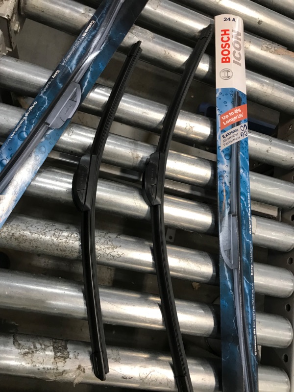 Photo 1 of Bosch ICON Wiper Blades 24A20A (Set of 2) Fits Acura: 02-06 RSX, BMW: 18-16 X5, Hyundai: 14-12 Genesis, Toyota: 18-10 4Runner, 11-07 Carmy +More, Up to 40% Longer Life, Frustration Free Packaging 24A and 20A Frustration Free Combo