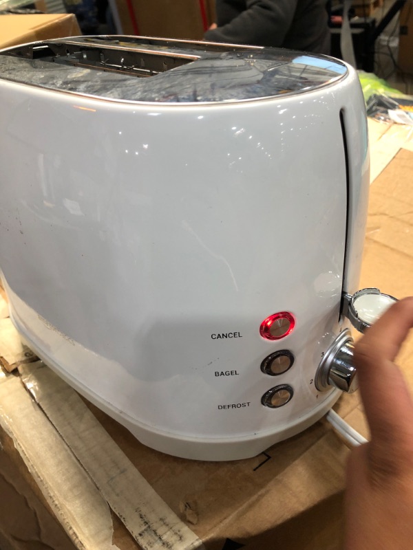 Photo 1 of Amazon Basics 2-Slot Toaster, White White 2 Slot Toaster