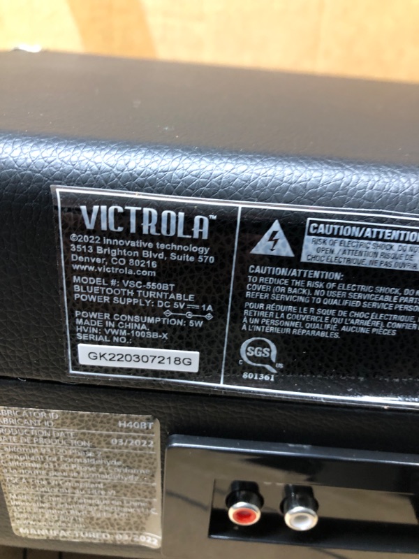 Photo 4 of ***TESTED WORKING SEE NOTES*** Victrola Vintage 3-Speed Bluetooth Portable Suitcase Record Player with Built-in Speakers | Upgraded Turntable Audio Sound| Includes Extra Stylus | Black, Model Number: VSC-550BT-BK, 1SFA