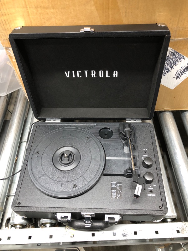 Photo 2 of ***TESTED WORKING SEE NOTES*** Victrola Vintage 3-Speed Bluetooth Portable Suitcase Record Player with Built-in Speakers | Upgraded Turntable Audio Sound| Includes Extra Stylus | Black, Model Number: VSC-550BT-BK, 1SFA