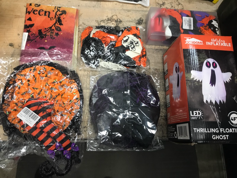 Photo 1 of 6 PCS HALLOWEEN DECOR BUNDLE