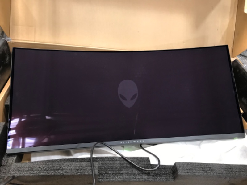 Photo 4 of Alienware 34 Inch Curved PC Gaming Monitor, 3440 x 1440p Resolution, Quantum Dot OLED 175Hz, 1800R Curvature, True 1ms GTG, 1,000,000:1 Contrast Ratio, 1.07 Billion Colors, AW3423DW - Lunar Light
