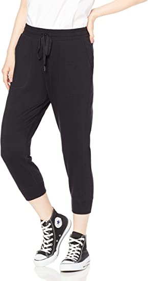 Photo 1 of Amazon Essentials Women's Relaxed-Fit Studio Terry Capri Jogger Pant size XL