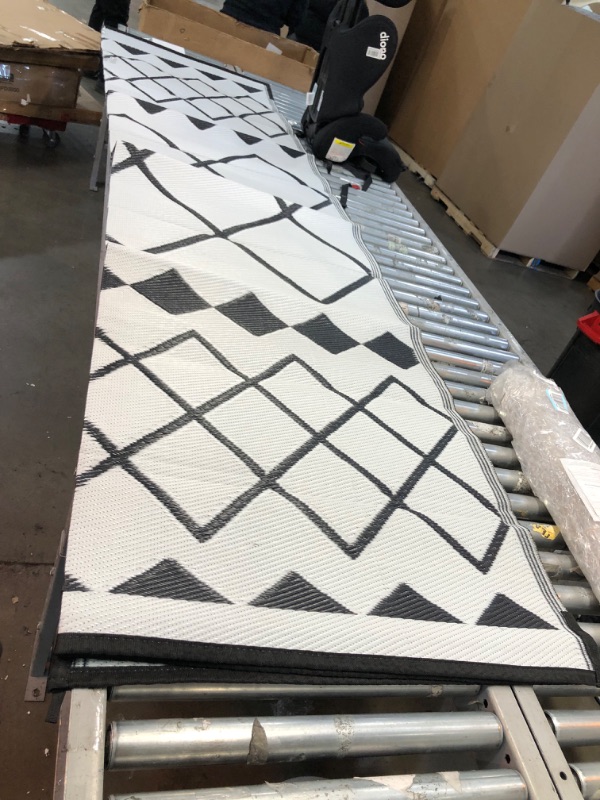 Photo 1 of 8 ft x 10 ft Reversible, Black/White Geometric Lattice/Diamond Pattern Mat/Rug