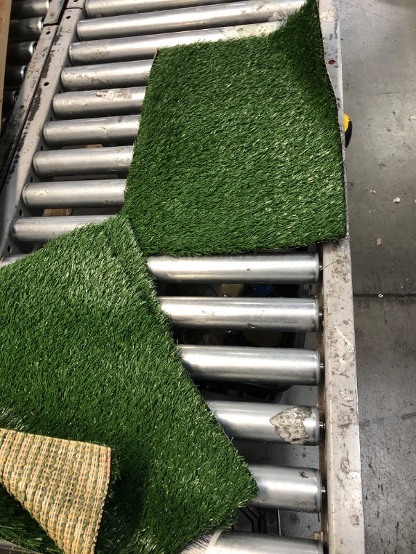 Photo 1 of 18.5in x 14in Artificial turf 3 pieces