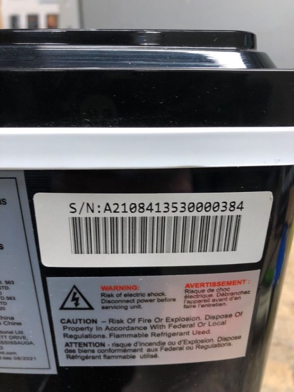 Photo 6 of ***PARTS ONLY*** Frigidaire EFIC123-SSBLACK Compact Countertop Ice Maker, 26lbs of Ice per day, Black Stainless Black Stainless Maker