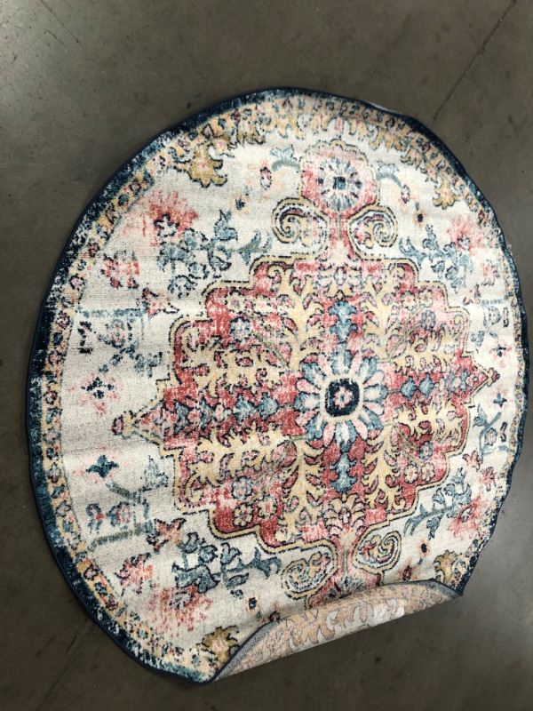 Photo 1 of 6'5" Round Rug