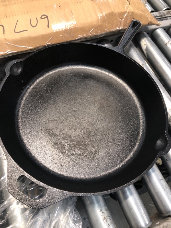 Photo 1 of Amazon Basics Pre-Seasoned Cast Iron Skillet, 15-Inch
