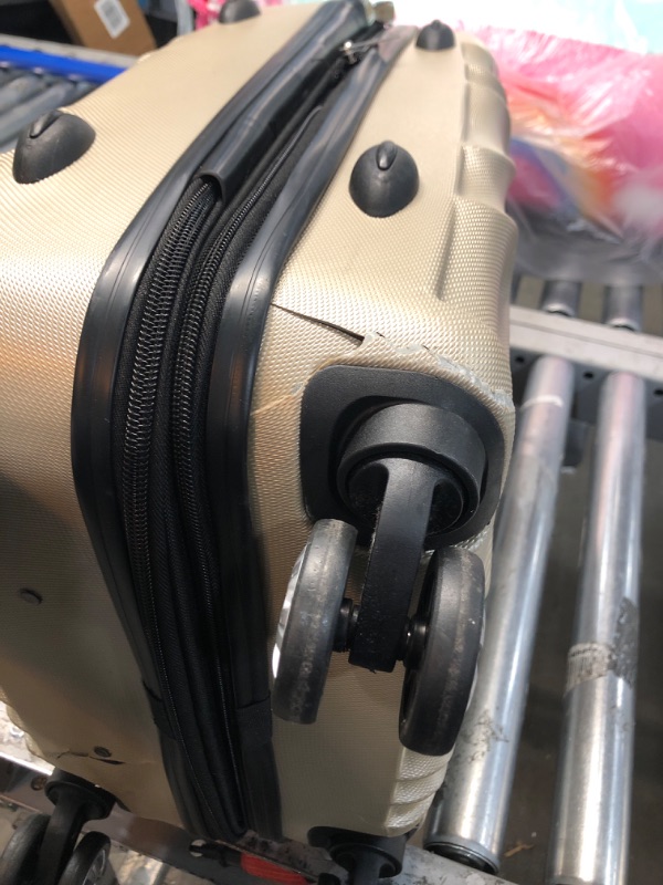 Photo 4 of *Major Damage-See Photos* Rockland Melbourne 20" Hardside Carry-On Spinner