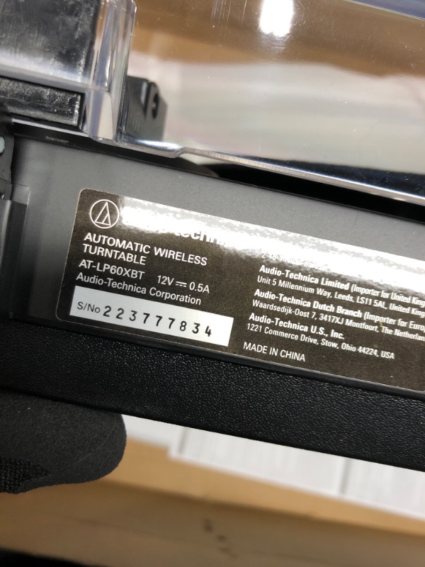 Photo 2 of *Powers On* Audio-Technica AT-LP60XBT-BK Fully Automatic Bluetooth Belt-Drive Stereo Turntable, Black, Hi-Fi, 2 Speed, Dust Cover, Anti-Resonance, Die-cast Aluminum Platter Black Wireless Turntable