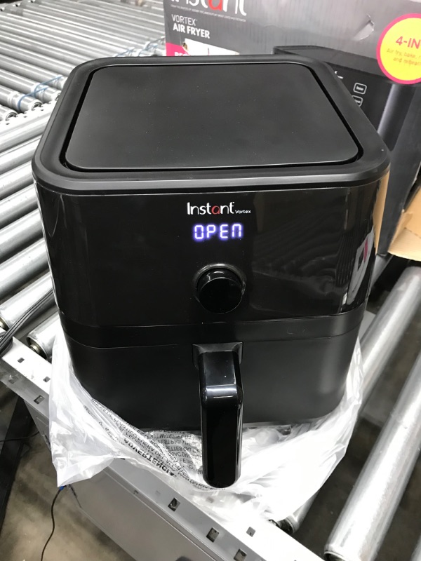 Photo 5 of ** NON-FUNCTINAL** nstant Vortex 5.7QT Air Fryer Oven Combo, From the Makers of Instant Pot, Customizable Smart Cooking Programs, Digital Touchscreen, Nonstick and Dishwasher-Safe Basket, App with over 100 Recipes 5.7QT Vortex