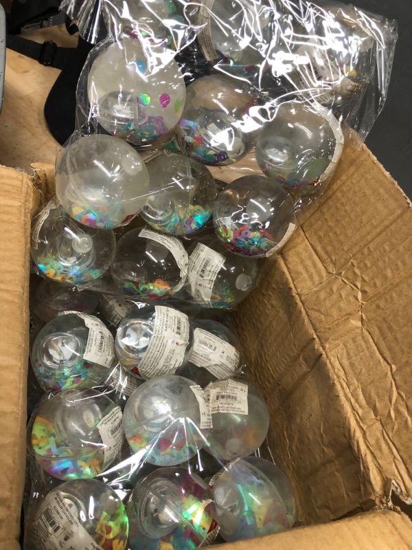 Photo 1 of 30pack Light Up Toy Balls 
