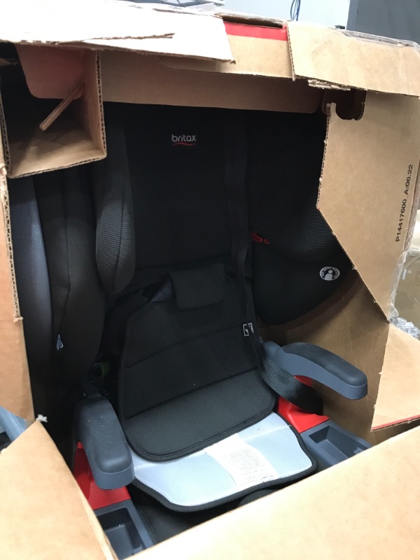 Photo 2 of Britax Grow with You ClickTight Harness-2-Booster Car Seat, Cool N Dry - Cool Flow Moisture Wicking Fabric ClickTight Cool n Dry