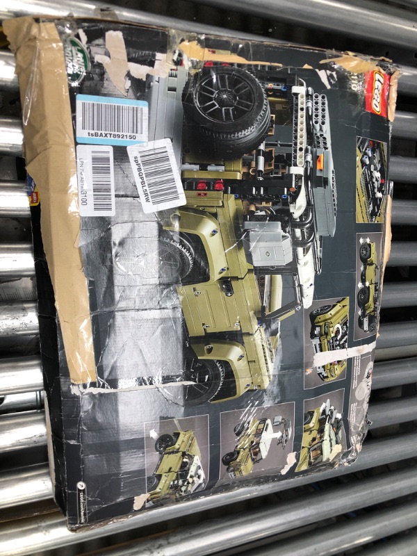 Photo 5 of *Damaged box-Loose pieces/possibly missing* LEGO Technic Land Rover Defender 42110 Building Kit (2573 Pieces) Frustration-Free Packaging