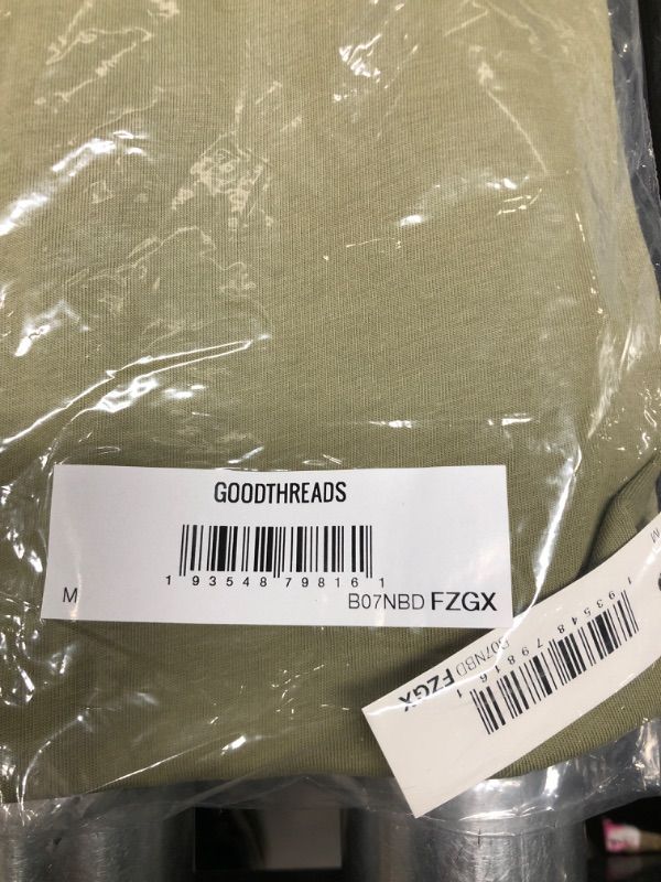 Photo 1 of Goodthreads Men's Slim-Fit Short-Sleeve Cotton Crewneck T-Shirt Medium Light Military Green No Pocket