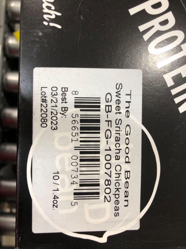 Photo 1 of ** EXPIRES MARCH 21/2023** The Good Bean Crunchy Chickpeas - Sweet Sriracha - (10 Pack) 1.4 oz Packet - Roasted Chickpea Beans - Vegan Snack with Good Source of Plant Protein and Fiber
