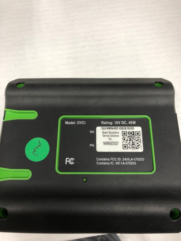 Photo 4 of *** POWERS ON *** BOSCH 3945 ADS 525x Professional Diagnostic Scan Tool with Wireless VCI - Extreme Flexibility | Extreme Speed | Extreme Access | Most Advanced OE Level Vehicle Coverage Available