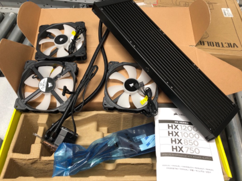 Photo 2 of CORSAIR iCUE H170i ELITE CAPELLIX Liquid CPU Cooler - 33 Dynamic RGB LEDs - 140mm Fans - 420mm Radiator - COMMANDER CORE Smart Lighting Controller - CORSAIR iCUE Software Compatible - Zero RPM Fan RGB Pump + Fans 420mm Elite Capellix Cooler