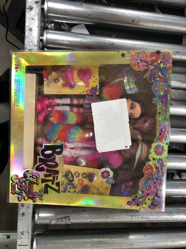 Photo 2 of Bratz x JimmyPaul Special Edition Designer Pride 2-Pack Couple Roxxi & Nevra Fashion Dolls, Multicolor, 580324