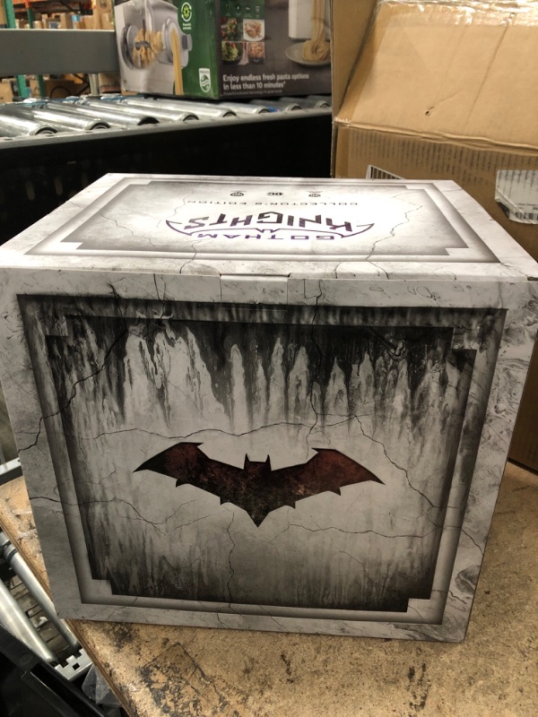 Photo 2 of Gotham Knights Collector’s Edition – PlayStation 5
