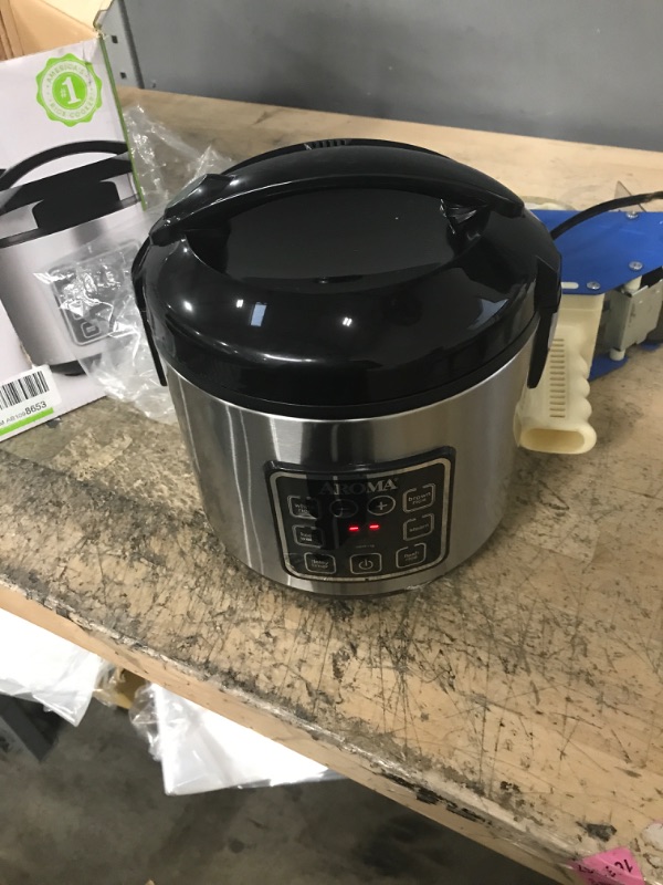 Photo 2 of ***TESTED POWERED ON***Aroma Housewares ARC-914SBD Digital Cool-Touch Rice Grain Cooker and Food Steamer, Stainless, Silver, 4-Cup (Uncooked) / 8-Cup (Cooked) Basic