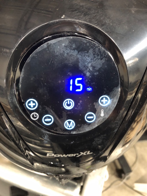Photo 5 of *** USED *** PowerXL Air Fryer Maxx Classic 4 QT , Special Edition 2022, Extra Hot Air Fry, Cook, Crisp, Broil, Roast, Bake, High Gloss Finish, Black (4 Quart)