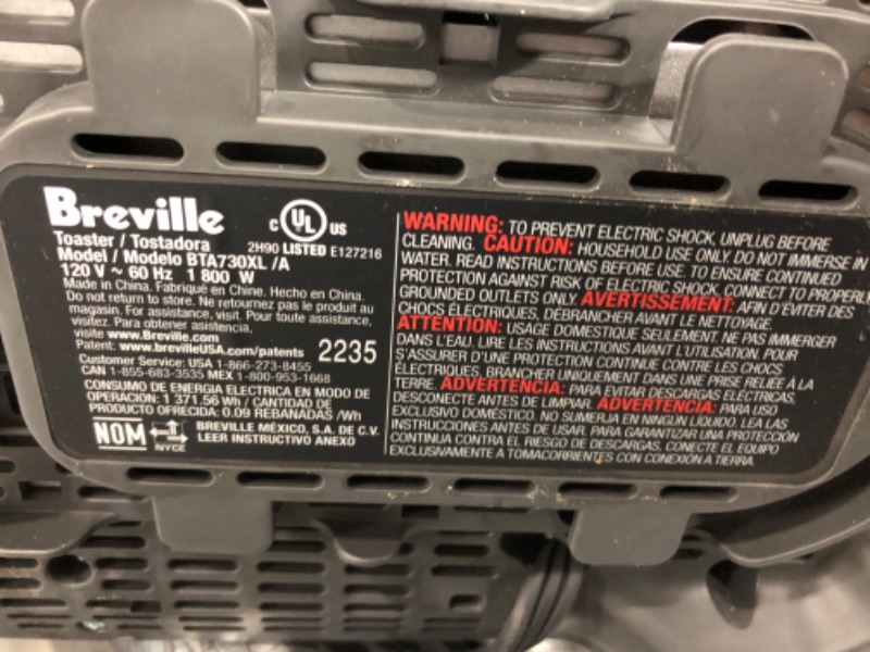 Photo 4 of ** POWERS ON *** Breville Bit More 4-Slice Toaster, Brushed Stainless Steel, BTA730XL