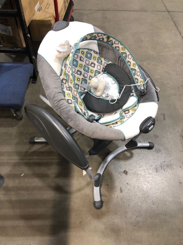 Photo 1 of Graco Glider LX Baby Swing
