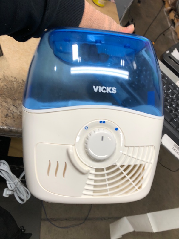 Photo 2 of Vicks Filtered Cool Mist Humidifier, Medium Room, 1.1 Gallon Tank - Humidifier for Baby and Kids Rooms, Bedrooms and More, Works with Vicks VapoPads