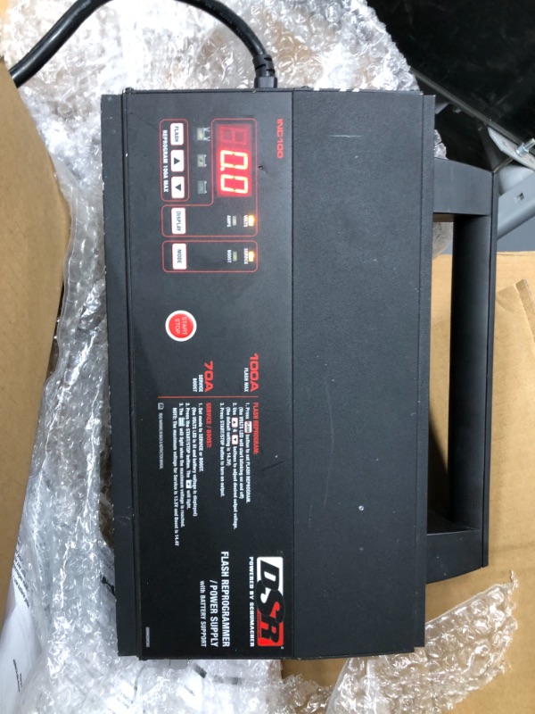 Photo 5 of Schumacher INC100 DSR ProSeries Battery Charger Flash Reprogrammer, and Power Supply with Battery Support - 100A, 12V Newer Model