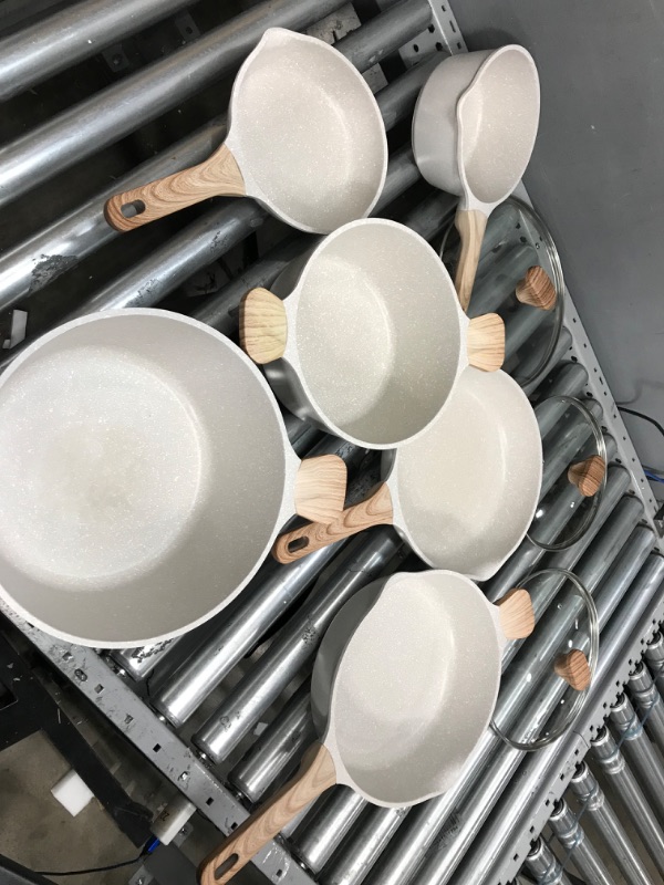 Photo 1 of 9 PIECES POT AND PAN SET