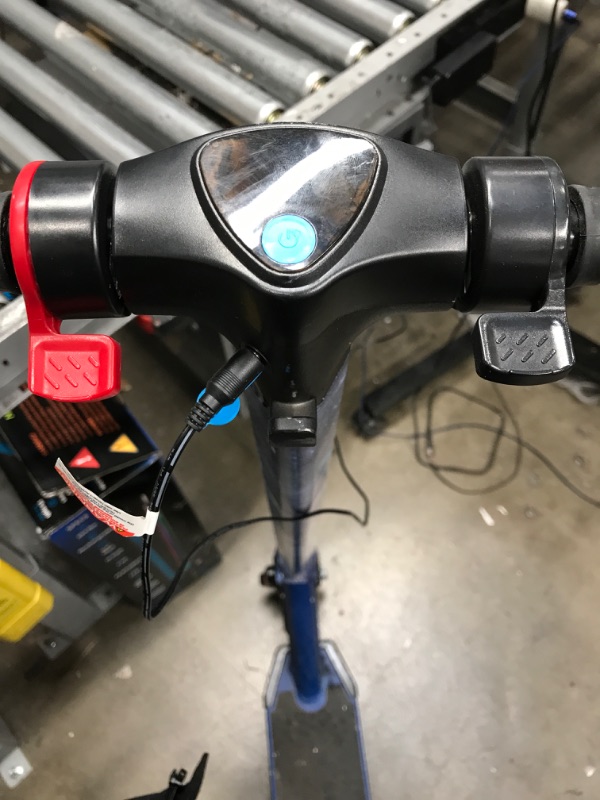 Photo 3 of ***PARTS ONLY***Hover-1 Aviator Electric Scooter | 15MPH, 7 Mile Range, 5HR Charge, LCD Display, 6.5 Inch High-Grip Tires, 264LB Max Weight, Cert. & Tested - Safe for Kids, Teens & Adults Iridescent