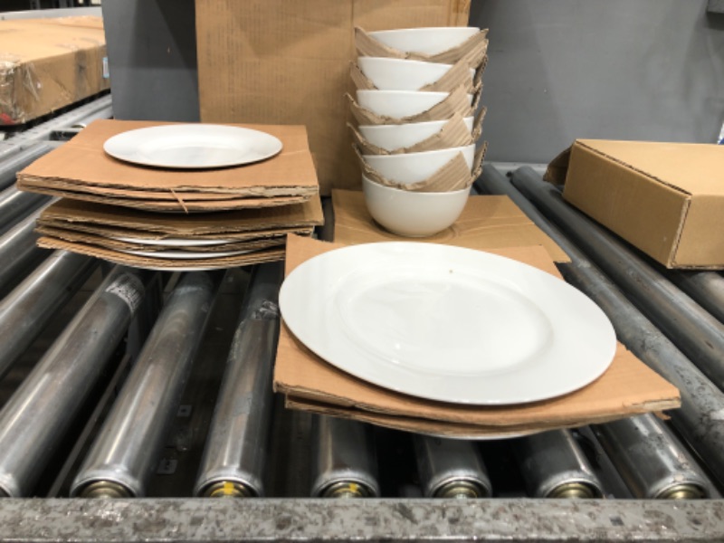 Photo 3 of 18-Piece Dinnerware Set, Service for 6