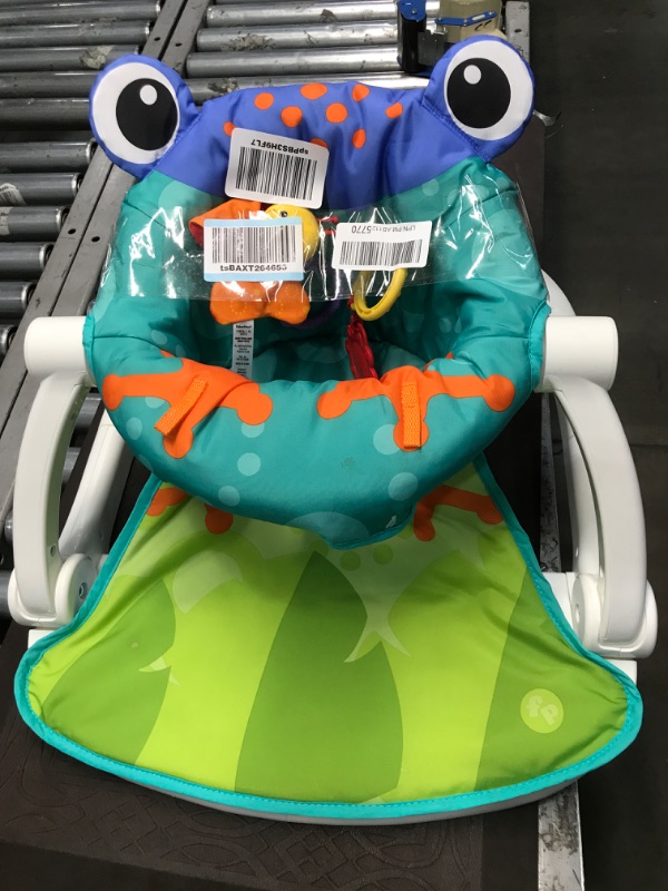 Photo 2 of Fisher-Price Portable Baby Chair, Sit-Me-Up Floor Seat With Teething Toy And Crinkle Toy Butterfly, Froggy Seat Pad Frog (Frustration Free Packaging)