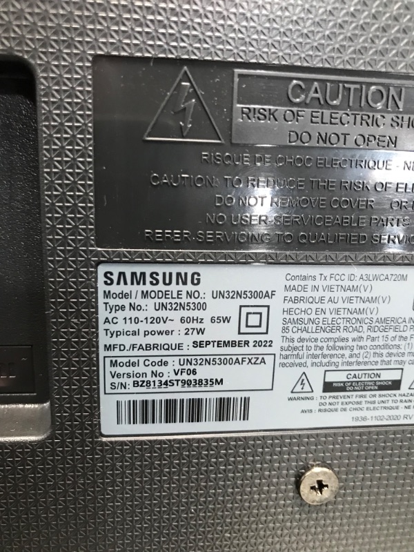 Photo 3 of SAMSUNG 32-inch Class LED Smart FHD TV 1080P (UN32N5300AFXZA, 2018 Model)
