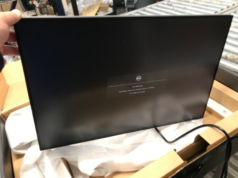 Photo 5 of DELL ULTRASHARP 24IN USB-C HUB MONITOR U2421E