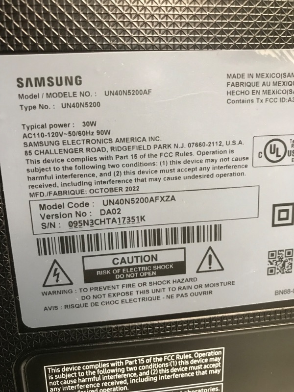 Photo 3 of SAMSUNG 40-inch Class LED Smart FHD TV 1080P (UN40N5200AFXZA, 2019 Model)
